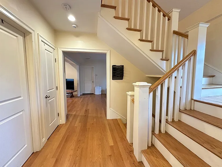 50 Carleton St #50 — Photo 10