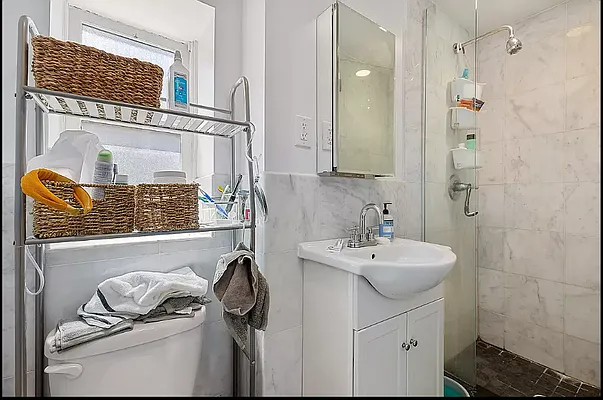 Rented by Dalan Rentals | media 10