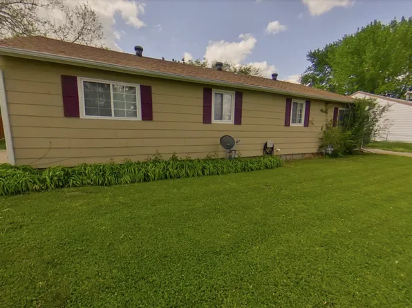 321 8th St, Ogden, KS 66517