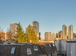 9901 NE 4th St APT 4, Bellevue, WA 98004