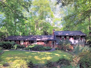500 Carriage Dr, Sandy Springs, GA 30328