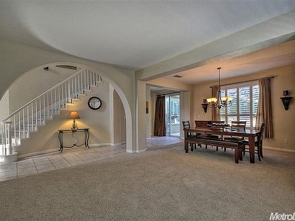 5th image of 1598 Parkway Dr