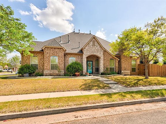 4th image of 17001 Picasso Dr