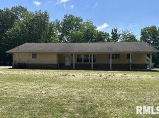 1308 E 7th St, West Frankfort, IL 62896