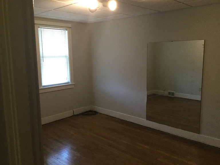 3332 Parkview Ave — Photo 7