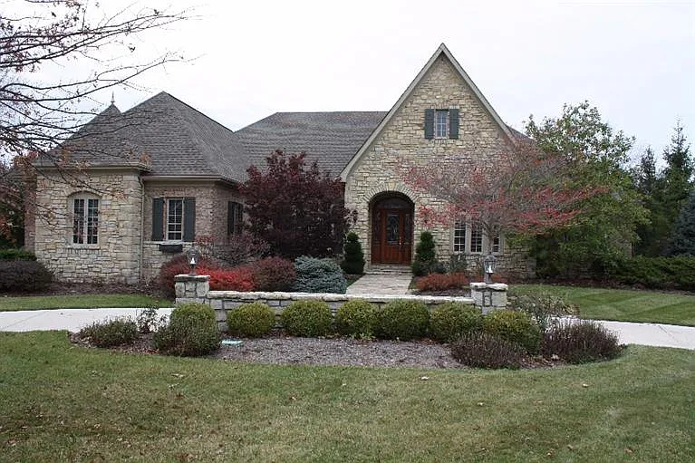 994 Turning Point Ln photo 1