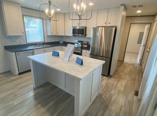 116 Hickory Dr #116HIC, Morton, IL