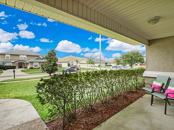 5th image of 2631 Royal Pointe Dr