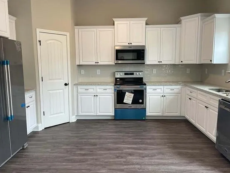 26 Bradley Dr — Photo 35