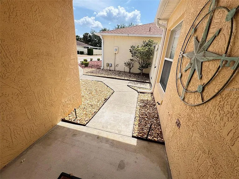 2913 Panchos Way — Photo 4