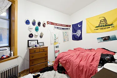 Rented by R New York