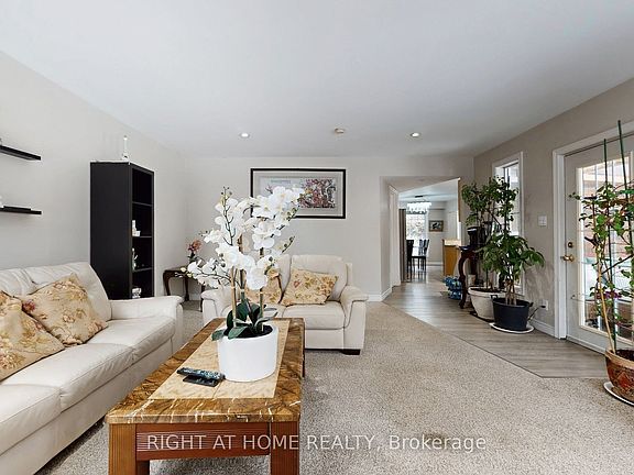 5th image of 301 Garner Rd E