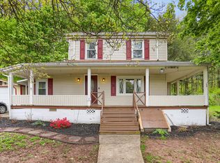 22 Dell Rd, Hegins, PA 17938