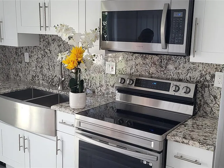 3421 NE 5th Ave #A — Photo 9