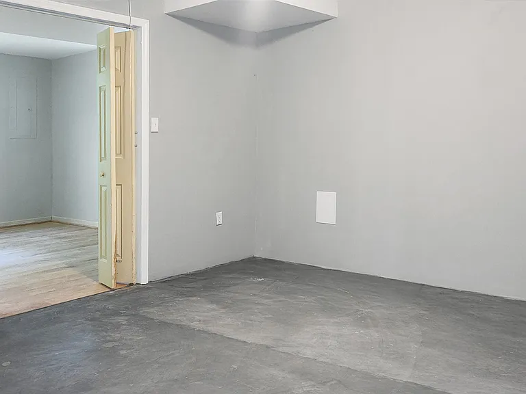 Downstairs Bonus Room
