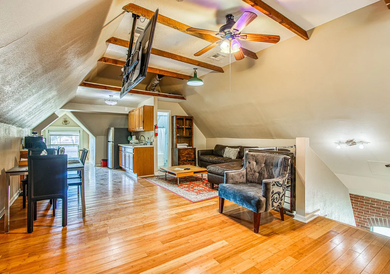 702 Myrtle Ave. — Photo 4