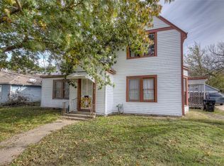 1815 Walnut St, Greenville, TX 75401