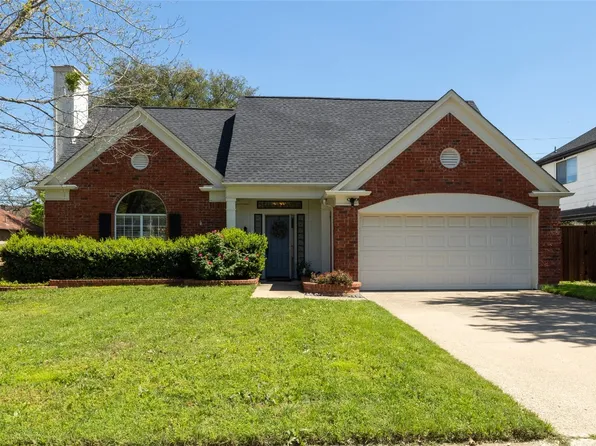 4707 Glenbrook Dr, Grapevine, TX 76051