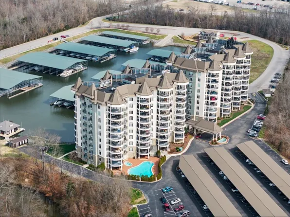 400 Warioto Way APT 215, Ashland City, TN 37015