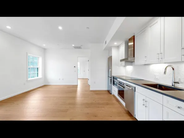 18 N Main St #4, Pt Chester, NY 10573