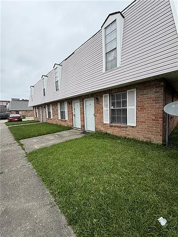 1st image of 905 Aspen Ct APT D