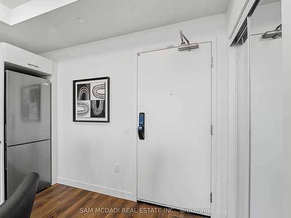 2nd image of 461 Green Rd #1012