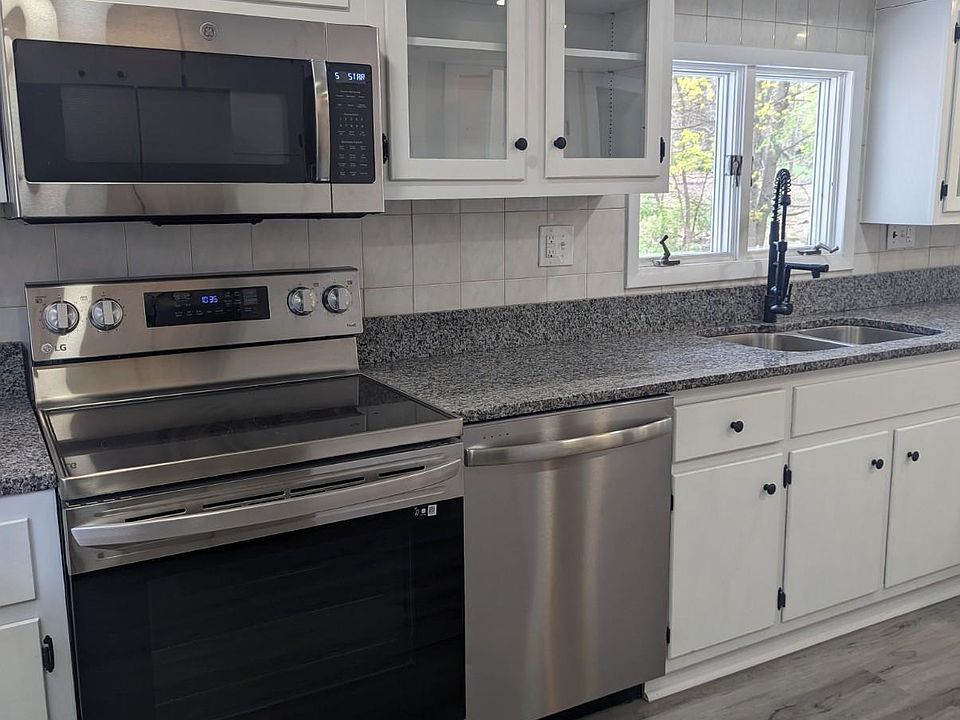 166 Woodlawn Ave, Mountain Top, PA 18707 Zillow