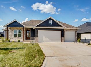 3031 W Marty St, Springfield, MO 65810