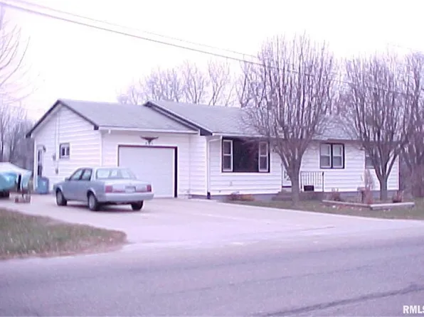 201 S 12th St, Le Claire, IA 52753