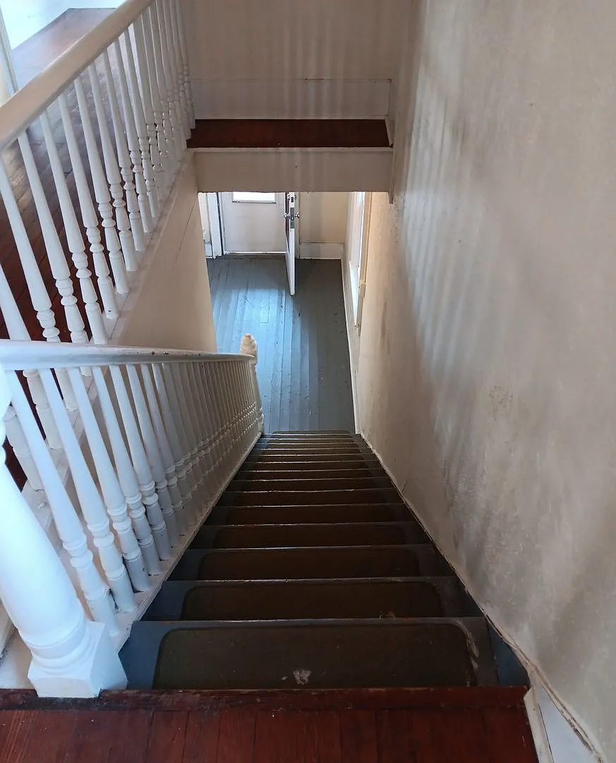 816 Avon St — Photo 2