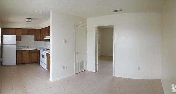 2nd image of 3102 Atkinson Ave APT 204