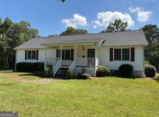 15 Old Yorkville Rd, Dallas, GA 30157