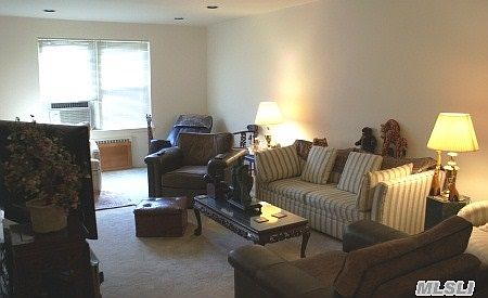 4th image of 16221 Powells Cove Blvd APT 2B