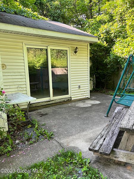 2nd image of 21 Williams Street