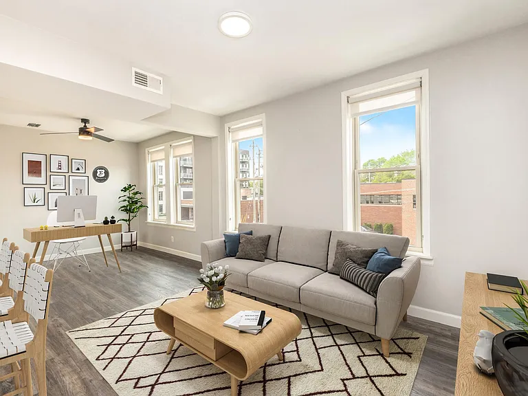 920 S 2nd St #2 — Photo 4