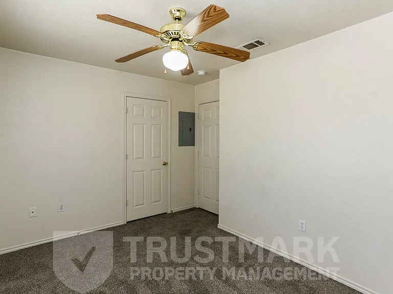 700 S Amy Ln #104 — Photo 9