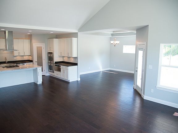 4th image of 12214 Macon Way