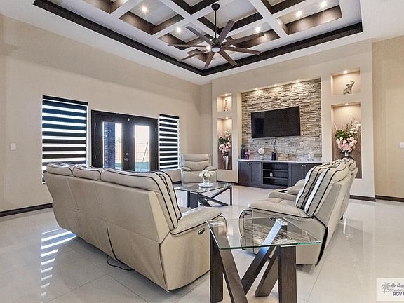 5th image of 2540 Los Portales Dr