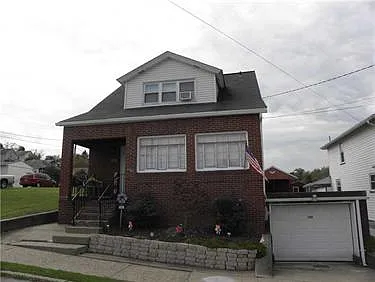 908 Lawrence St photo 1