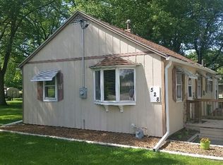 528 W Donald St, Waterloo, IA 50703