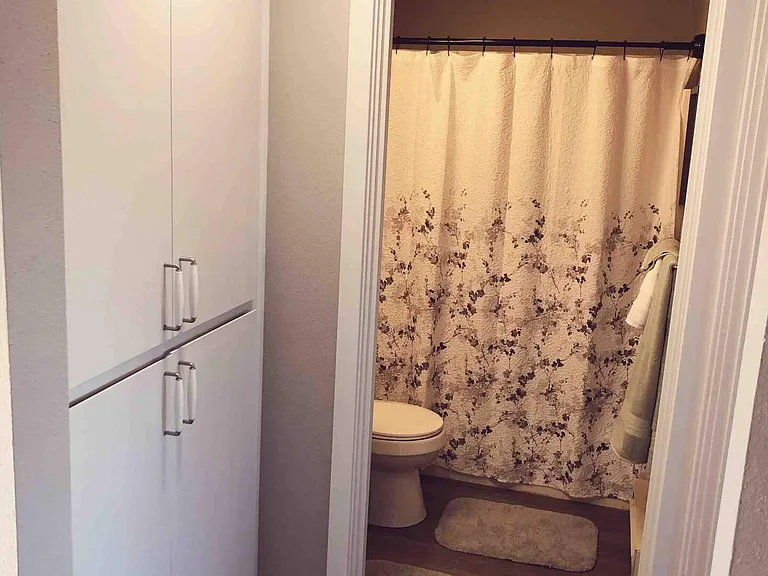 601 Avenue A #6 — Photo 11