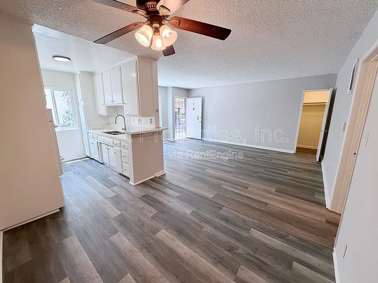 362 N San Vicente Blvd #D — Photo 3