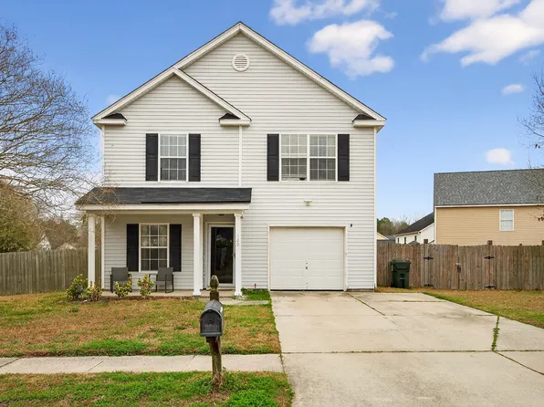 100 Dellwood St, Moncks Corner, SC 29461