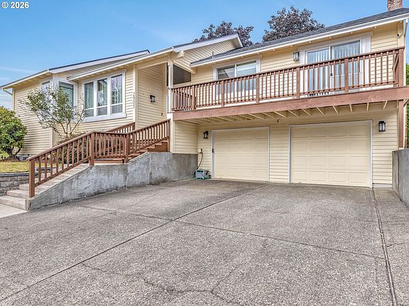 2nd image of 2905 SW Redfern Pl