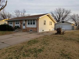 2427 W 29th St S, Wichita, KS 67217