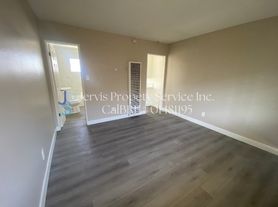 4500-4517 52nd Dr. & Pl