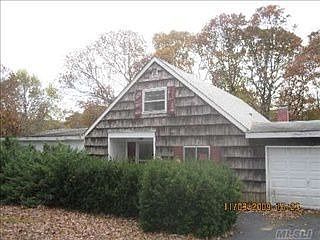 5th image of 10 Arden Ln