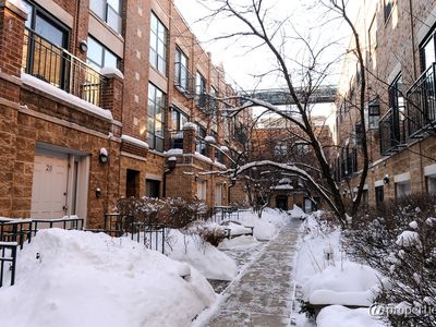 2501 N Wayne Ave APT 20, Chicago, IL, 60614