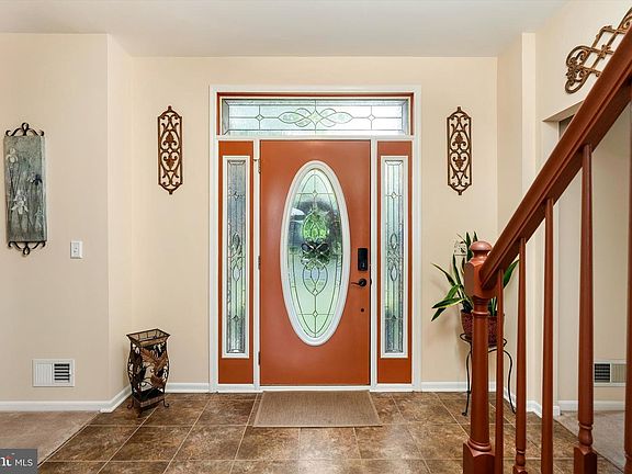 2nd image of 7 Country House Way