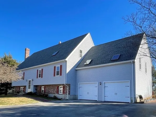 32 Weyfair Path, Weymouth, MA 02190